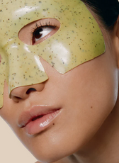 Dermora - Moisturizing Whitening Tea Mask – Hydrating & Brightening Herbal Face Sheet